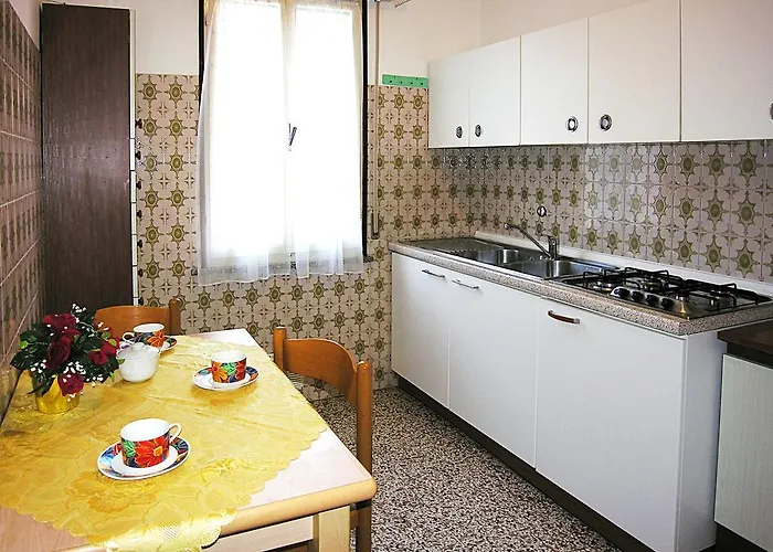 Apartment Dora *